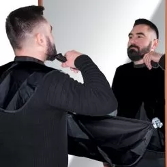 Фото Накидка перукарська BARBER TOOLS Peignoir для стрижки бороди з присосками чорна - 3